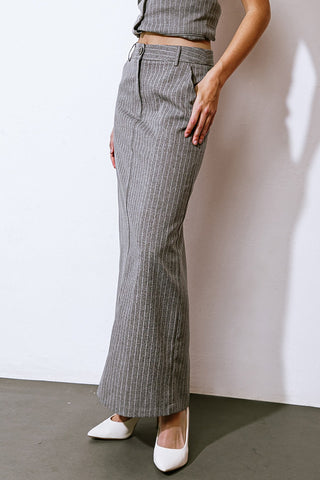 GET TO THE POINT WOVEN MIDI SKIRT - By Baano