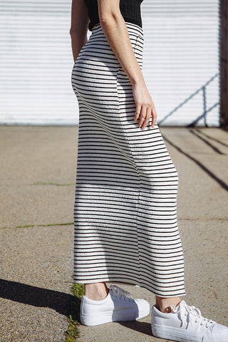 PRETTY ON POINT KNIT SKIRT - By Baano