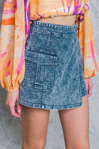 MOMENT MAKER ACID WASH SKORT - By Baano