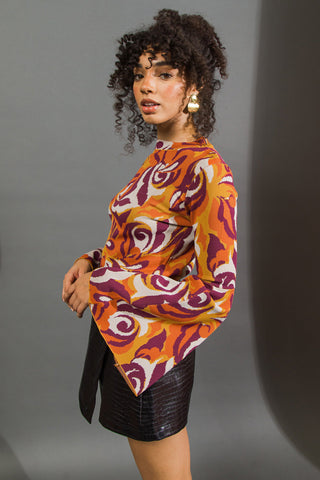 HER FAVORITE FEATURES SWEATER TOP - By Baano