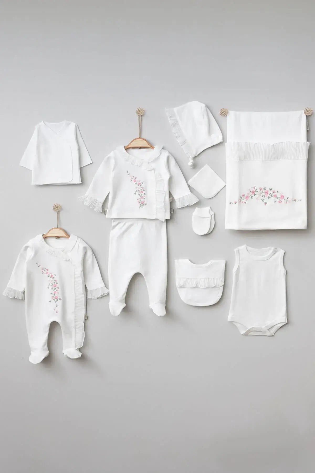 Sandra White Newborn Coming Home Set - By Baano