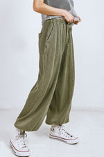 A CHILL MOMENT JOGGER PANTS - By Baano