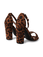 Shirley | Leopard J.Adams