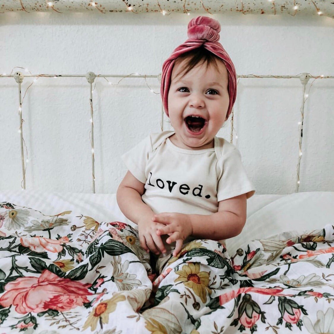 Loved Organic Baby Bodysuit Tenth & Pine