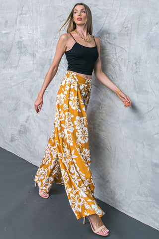 LET THE LIGHT IN BROWN WOVEN PANTS - By Baano