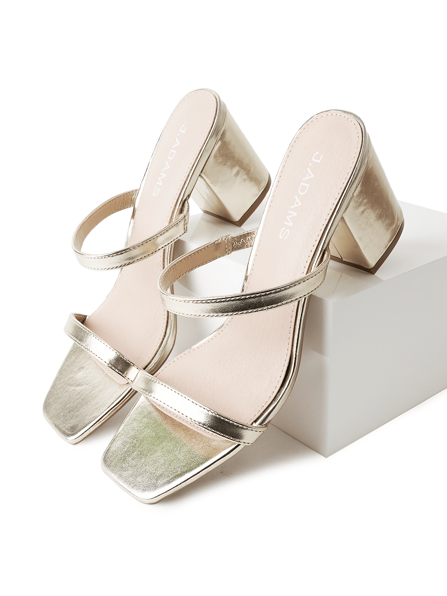 Stormi | White Gold J.Adams