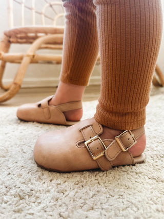 The Beck Sandal - Glamourous Grace