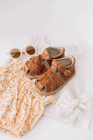 The Closed Toe Sandal - Glamourous Grace
