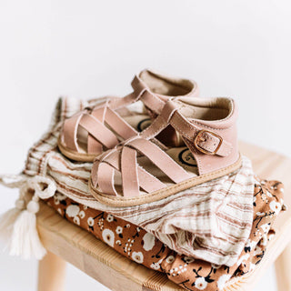 The Closed Toe Sandal - Glamourous Grace