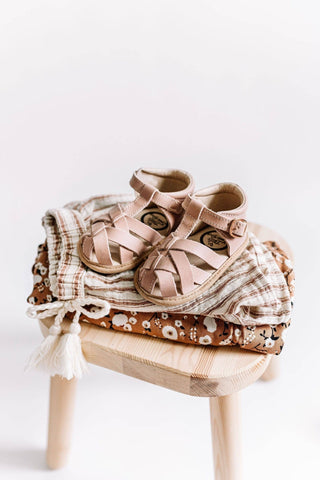The Closed Toe Sandal - Glamourous Grace