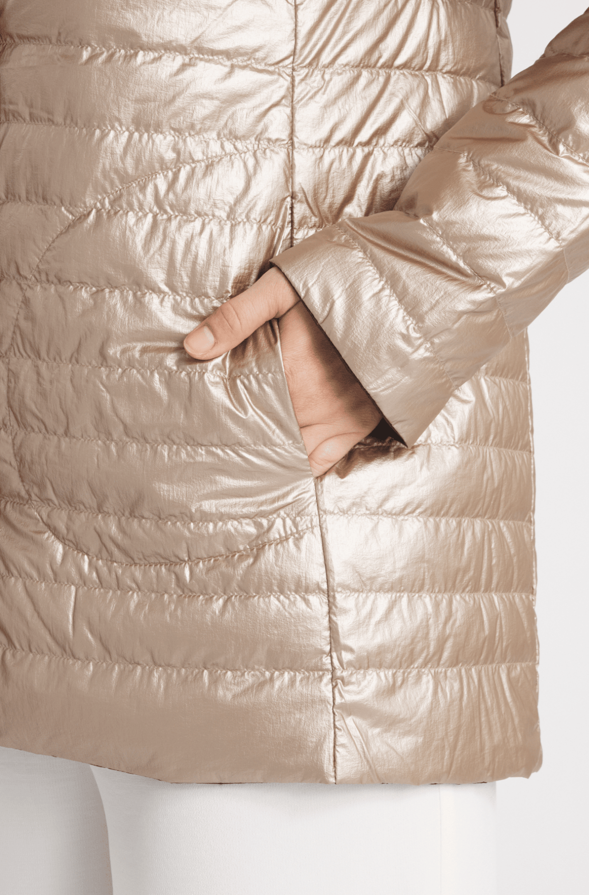 The Knightsbridge | Lightweight 2 in 1 Reversible Down Coat | Matte Black / Metallic Gold