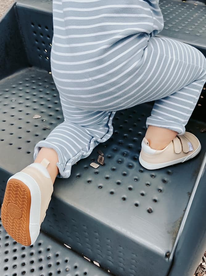 The Low Top - Glamourous Grace