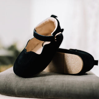 The Olivia - Glamourous Grace
