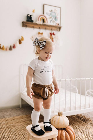 The Olivia - Glamourous Grace