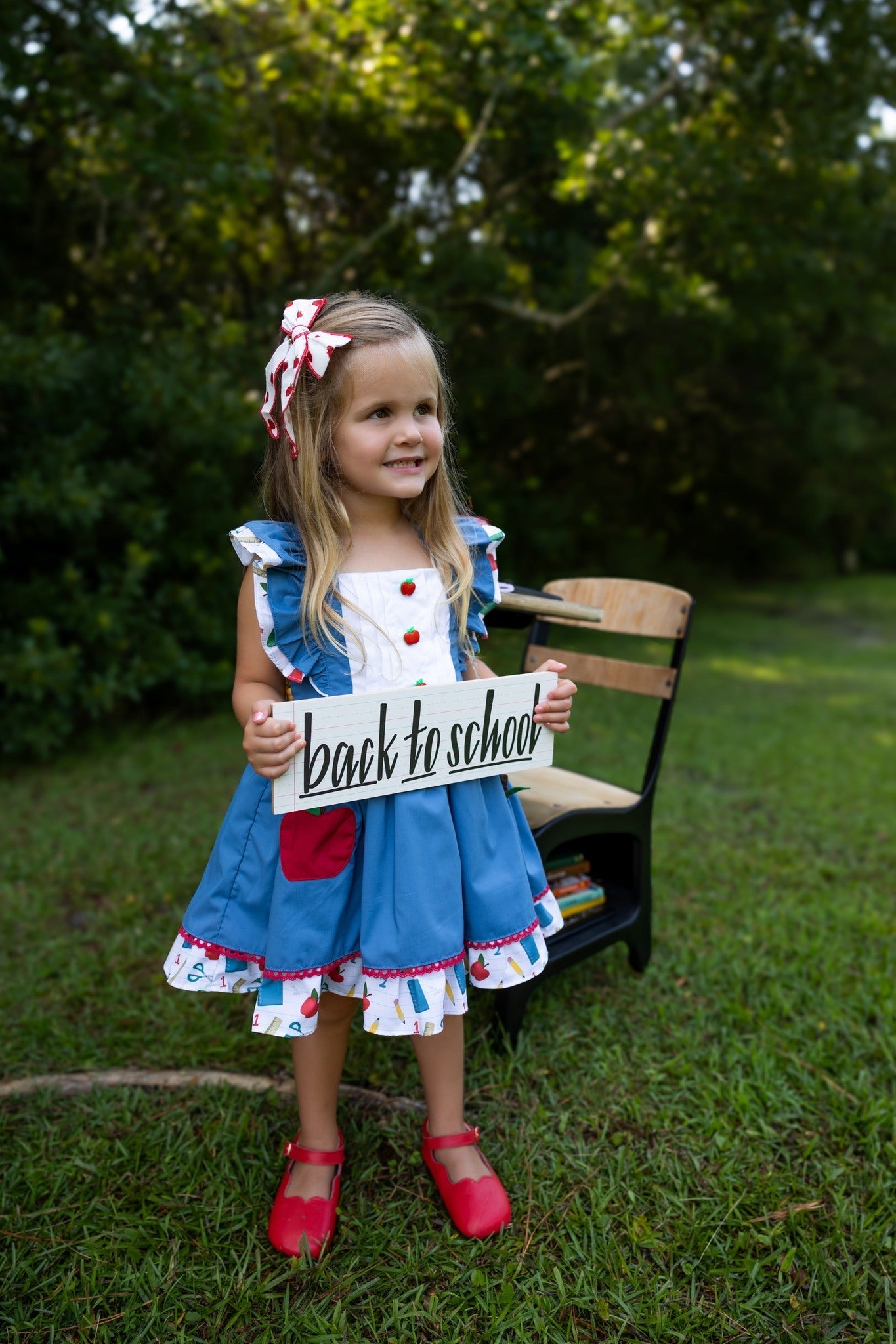 The Olivia - Glamourous Grace