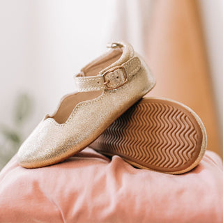 The Olivia - Glamourous Grace