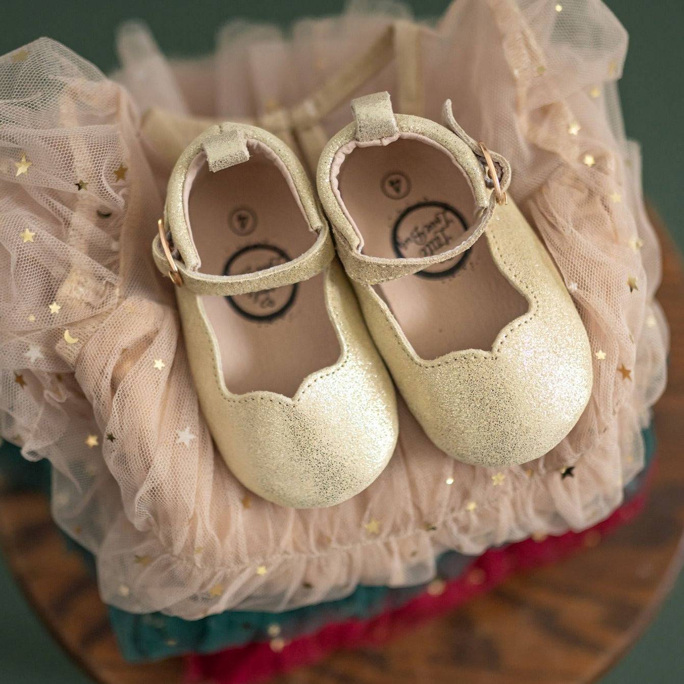 The Olivia - Glamourous Grace