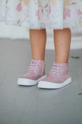 The Play Perfect High Top - Glamourous Grace