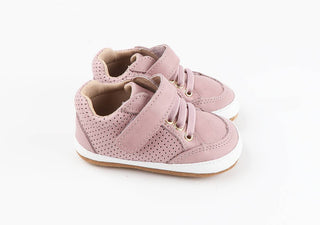 The Play Perfect Low Top - Glamourous Grace