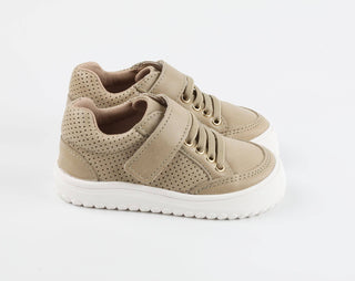 The Play Perfect Low Top - Glamourous Grace