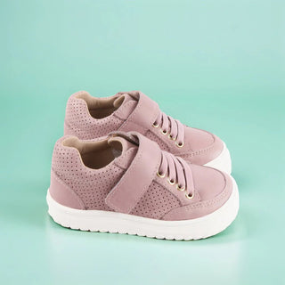 The Play Perfect Low Top - Glamourous Grace