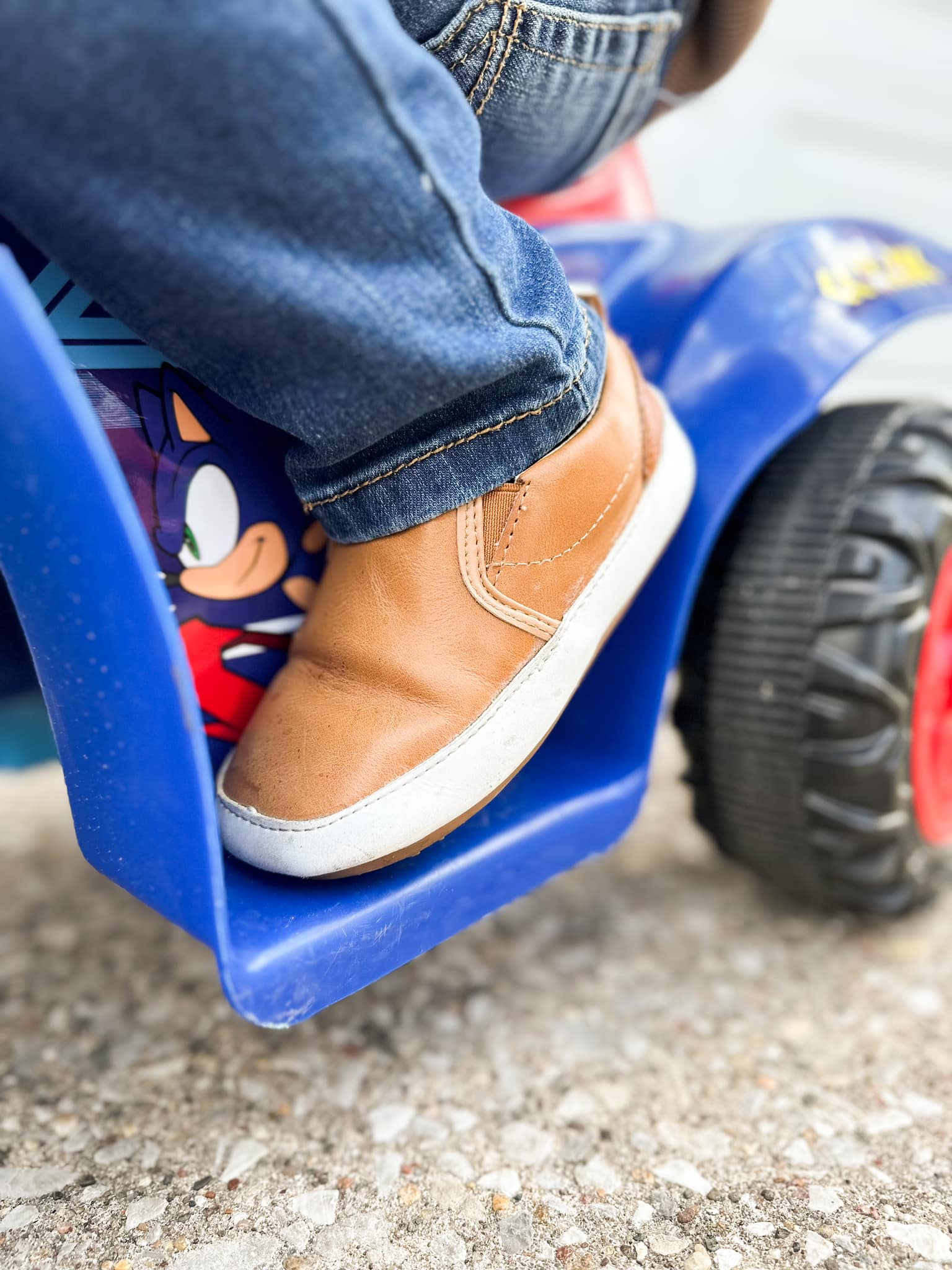 The Quinns - Glamourous Grace