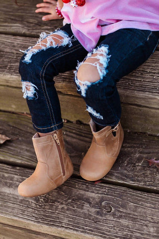 The Riding Boot - Glamourous Grace