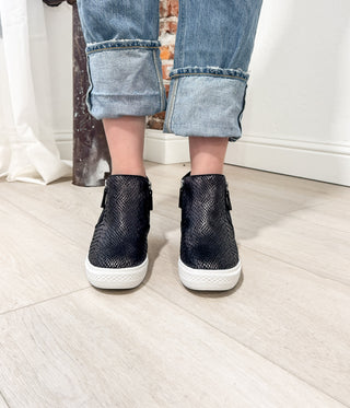 Timmibelle Wedge Sneaker in Black Naughty Monkey