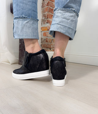 Timmibelle Wedge Sneaker in Black Naughty Monkey