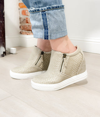 Timmibelle Wedge Sneaker in Cream Naughty Monkey