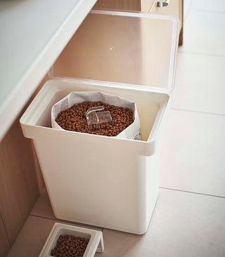 Rolling Airtight Pet Food Container (25 lbs.) - By Baano