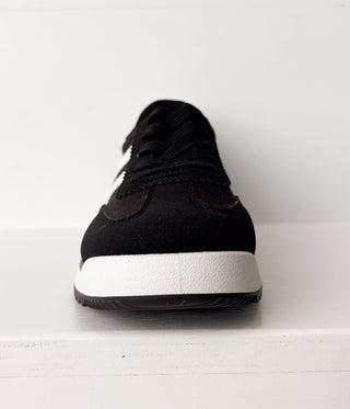 Tokyo Dual Stripe Sneakers in Black