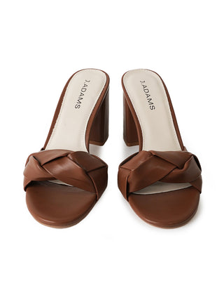 Tori | Brown