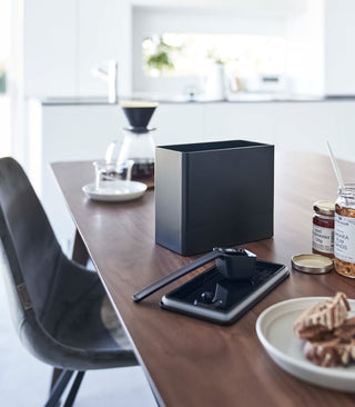 Vacuum-Sealing Coffee Storage - By Baano