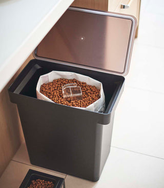 Rolling Airtight Pet Food Container (25 lbs.) - By Baano