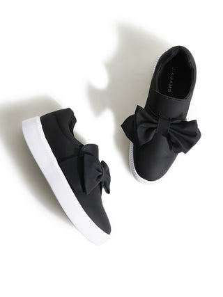 Wally | Black J.Adams