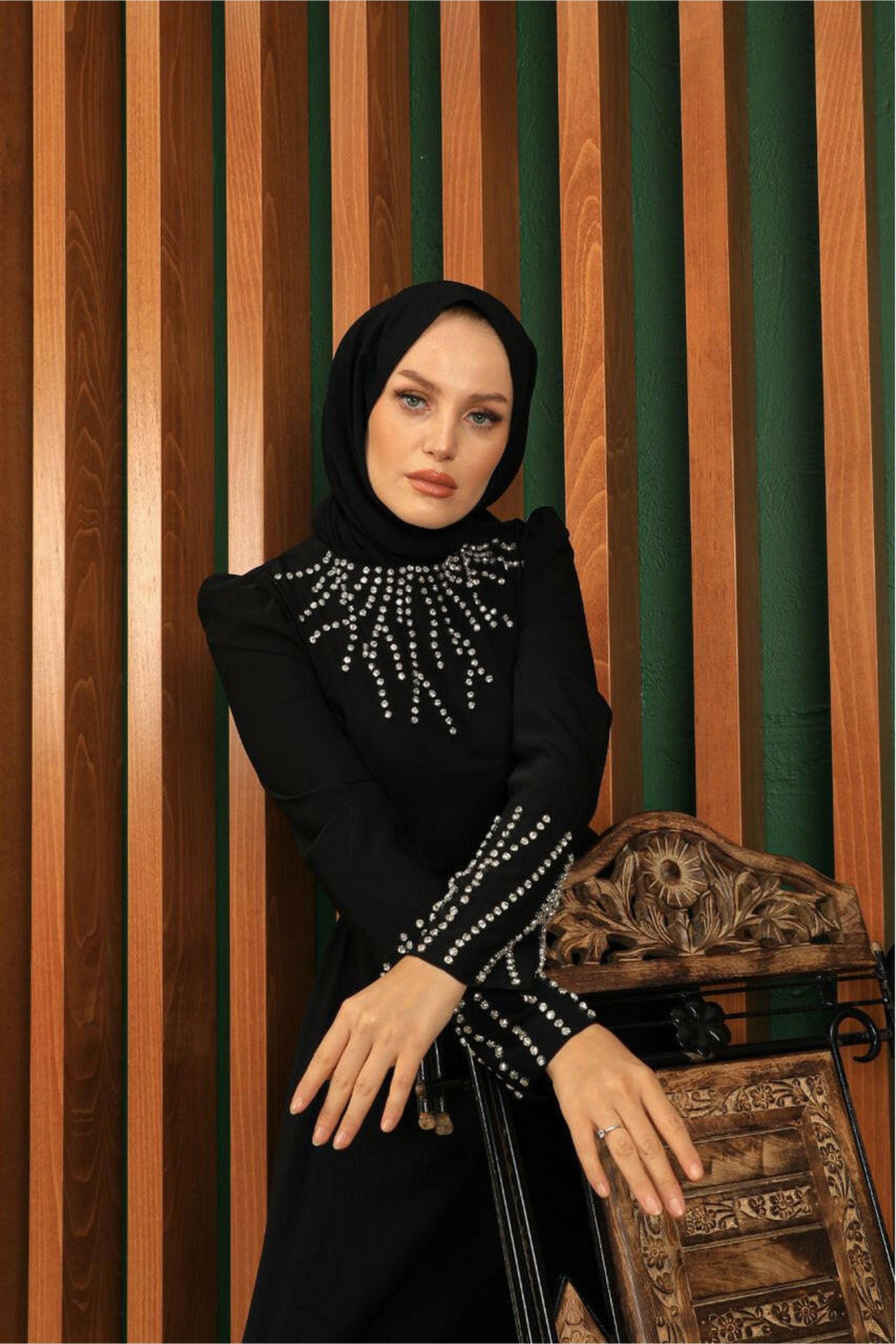 Women's Black Abaya with Rhinestones - Elegant Islamic Clothing for Special Occasions - Glamourous Grace